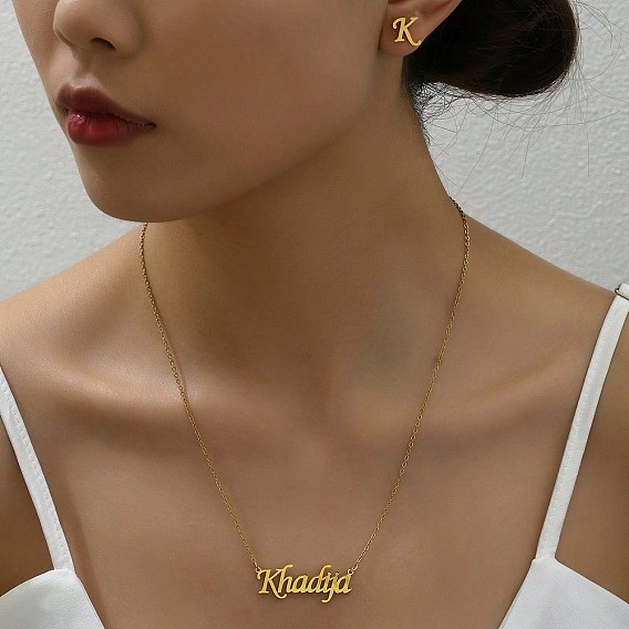 Комплекты из серег-гвоздиков с буквой «К» из нержавеющей стали и подвесок в виде слова «Хадиджа» для женщин