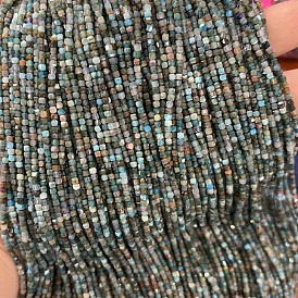 Природного апатита нитей бисера, кубические