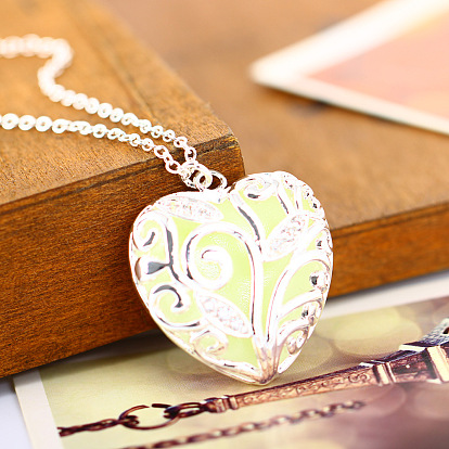 Alloy Heart Cage Pendant Necklace with Synthetic Luminaries Stone, Glow In The Dark Jewelry for Women, Silver