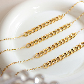 Chic Chain Collarbone Necklace: Versatile, Personalized and Layered Jewelry Piece