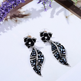 Vintage Leaf Earrings with Shell and Rhinestone Detailing - Chic Fashion Jewelry