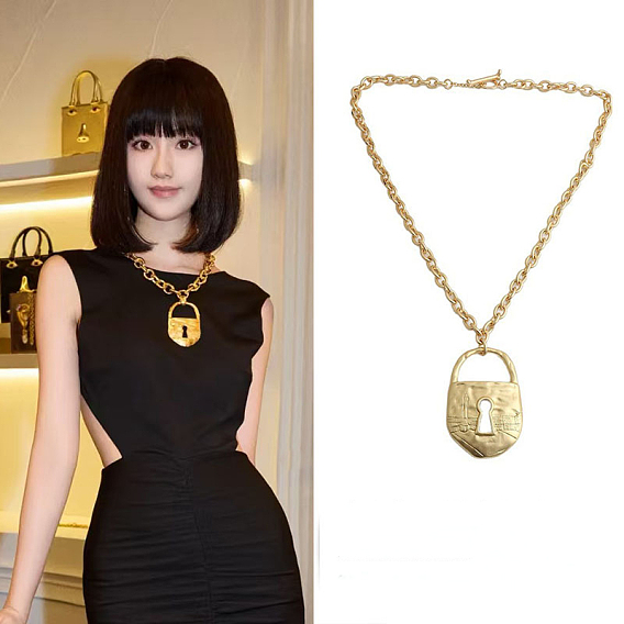 Ожерелья с подвесками из цинкового сплава с замком