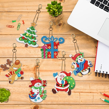 China Factory Christmas Theme DIY Diamond Painting Keychain Kits, Elk Santa  Snowman Christmas Tree Gift Box Penguin, including Resin Rhinestones,  Diamond Sticky Pen, Tray Plate and Glue Clay 120~145x60~80mm, 6pcs/set in  bulk