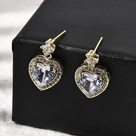 Серьги-гвоздики в форме сердца из латуни с прозрачным кубическим цирконием, без кадмия и без свинца, долговечный, стойки покрытие