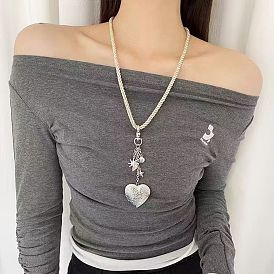 Collares de aleación con colgante de corazón floral y cordón de poliéster trenzado para mujer., con cáscara de imitación
