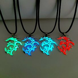Collier pendentif dragon en alliage de luminaires, bijoux phosphorescents pour femmes