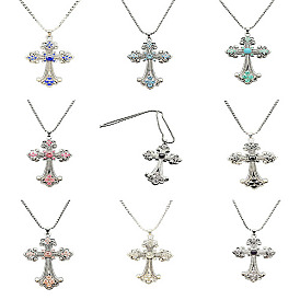 Colliers pendants d'alliage, croix fleurie