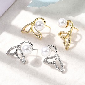 Серьги-гвоздики «рыбий хвост» с микропаве из прозрачных кубических цирконий из латуни, с абс пластмассовыми жемчужными бисером, стойки покрытие, долговечный, без кадмия и без свинца