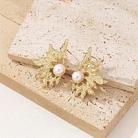 Серьги-гвоздики из сплава и искусственного жемчуга, самородки