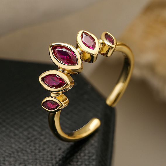 Открытое кольцо в минималистском геометрическом стиле с покрытием из золота 18k и камнями циркония для женщин