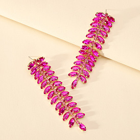 Fashionable Tassel Leaf Crystal Earrings for Women, Elegant and Versatile High-end Party Ear Jewelry.