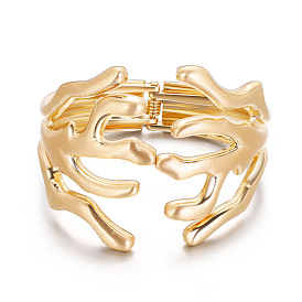 Fashionable Exaggerated Irregular Branch Wide Cuff Bracelet - Alloy, Spring Opening.