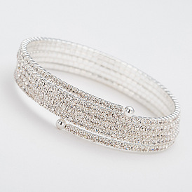 Elastic Fashion Bracelet with Rhinestones for Women - Simple and Chic Jewelry
