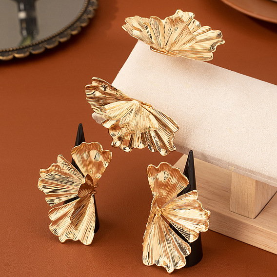 Комплекты из браслетов-манжет и серег-гвоздиков из сплава листьев гинкго