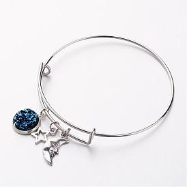 Brazaletes de hierro ajustables, brazaletes del encanto, con el encanto de resina de latón y los hallazgos de estilo tibetano, estrella con la luna, 63 mm