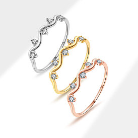 Кольца для женщин с микропаве из латуни и прозрачными кубическими цирконами, волна