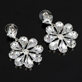 Sparkling Crystal Flower Earrings for Fashionable Western Brides - Elegant and Shiny Ear Drops (E279)