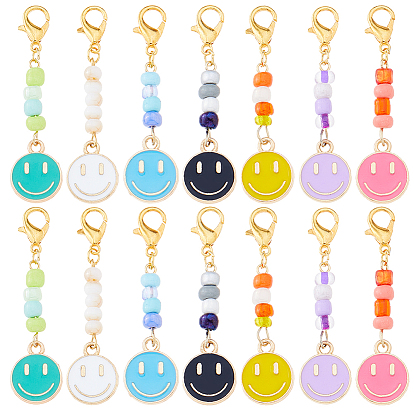 28pcs 7 styles pendentif décoratif en alliage émaillé avec visage souriant, avec des perles de verre et fermoirs pince de homard