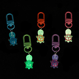 Подвесные украшения из прозрачной светящейся смолы, с поворотными карабинами из сплава, окрашенными распылением, застежками, черепаха