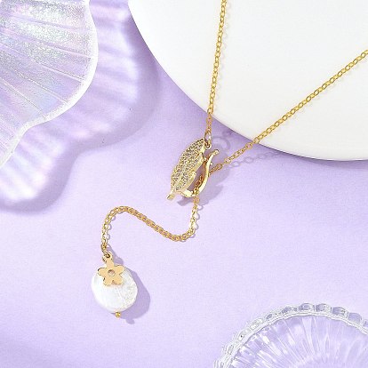 Collares tipo lariat ajustables de latón con microengaste de circonitas cúbicas transparentes en forma de hoja., Collares con colgantes de monedas de perlas keshi barrocas nucleadas naturales, blanco