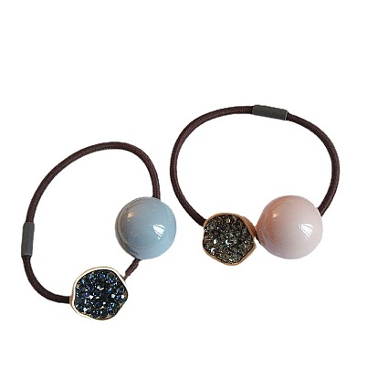 Chic and Elegant Pearl Hair Tie with Diamond Accents for Girls