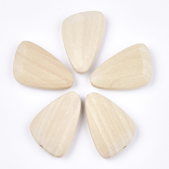 Des perles en bois naturel, triangle