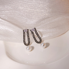 Sparkling Pearl Earrings with Silver Needles and Diamonds for Face Shape Enhancement