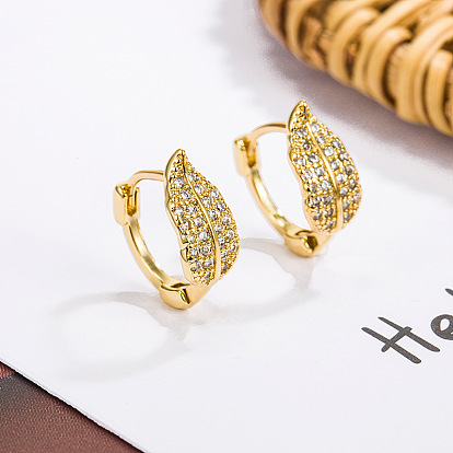 Серьги-кольца из латуни с прозрачным кубическим цирконием, лист