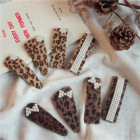 Leopard Print Faux Fur Hair Clip with Pearl BB Clips, Warm Plush Hair Accessories for Women