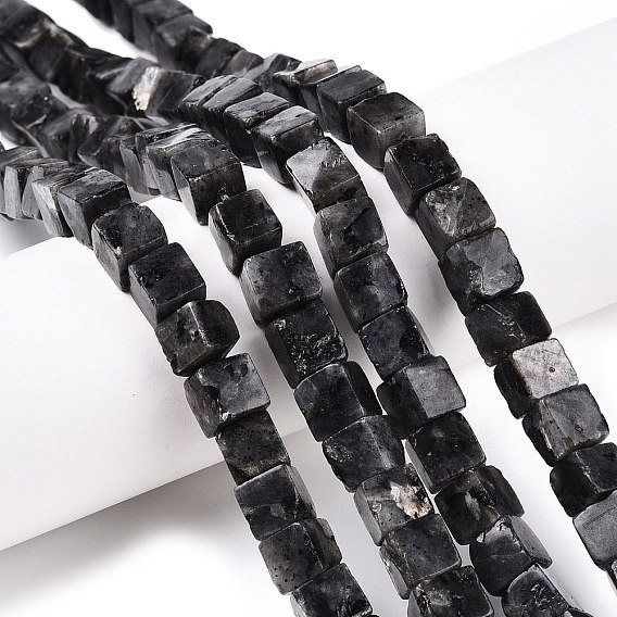 Натуральные нити бус из ларвикита, кубические