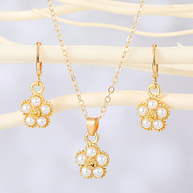 Fashion Alloy Pearl Flower Necklace Set with Simple Floral Collarbone Chain and Elegant Earrings for Women