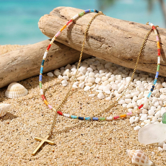 Collier bohème double rang de perles de verre rondes en acier inoxydable et pendentif croix en acier inoxydable aux couleurs de l'arc-en-ciel pour femme, or