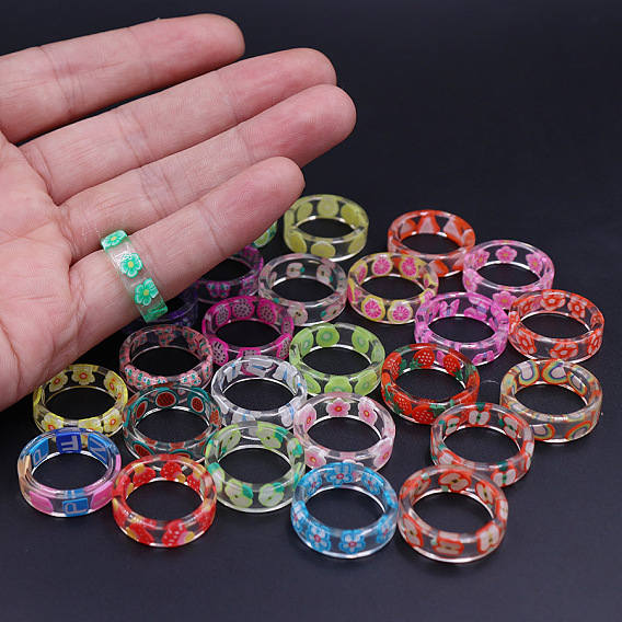 Кольца из прозрачной пластмассы