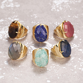 Регулируемое кольцо из натурального камня с граненой поверхностью и сверкающими украшениями из сине-зеленого жадеита