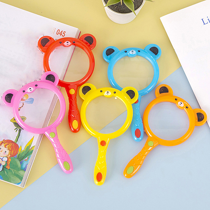 Cartoon Style Bear Shape Plastic Magnifying Glass, Handheld Portable Children's Magnifying Glass for Reading Inspection, Hobbies & Crafts