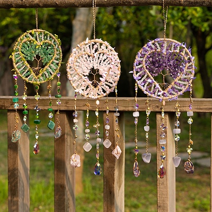 Attrape-soleil suspendus en forme de cœur, éclats de pierres précieuses naturelles, avec des perles de verre, un anneau en fer, du fil de laiton et un alliage pour la décoration extérieure et de jardin