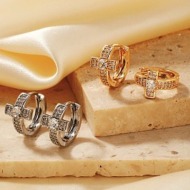 Элегантные серьги-кольца с крестообразным узором из латуни и прозрачными кубическими цирконами