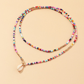 Collier de perles de riz colorées de style bohème avec pendentif coquillage arc-en-ciel