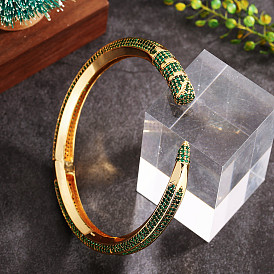 Fashionable 18k Gold Plated Copper Micro-inlaid Zirconia Bangle Bracelet with Card Home Decoration Jewelry