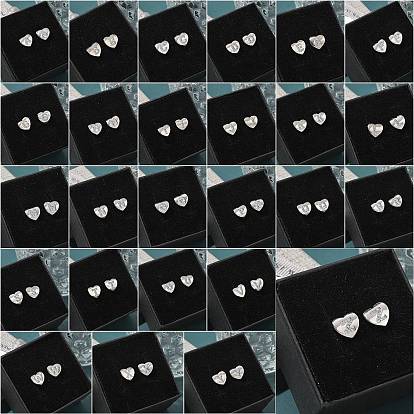 Серьги-пусеты из латуни с микропаве и прозрачным фианитом, сердце