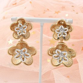 Серьги сплава, со стразами и 925 серебряными иглами, цветок