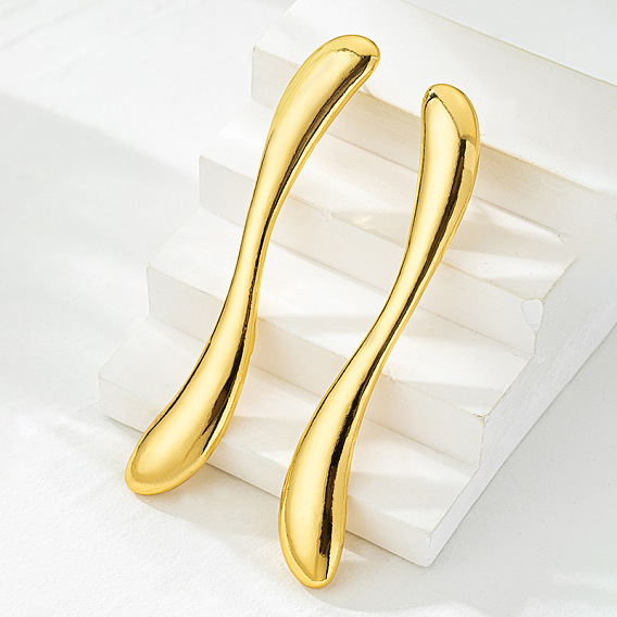 Серьги-гвоздики из цинкового сплава в форме капли, слева и справа