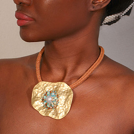 Комплекты ожерелий и серег с подвесками из сплава, натуральной яшмы и синтетической бирюзы с неровными плоскими круглыми бусинами