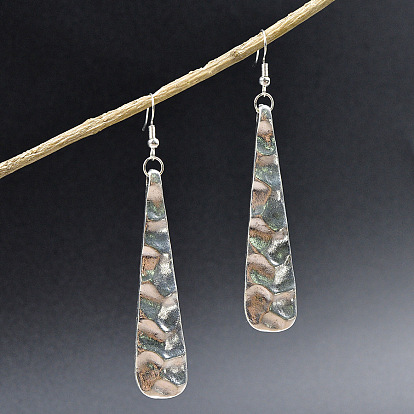 Серьги-гвоздики из цинкового сплава в форме капли, кованые