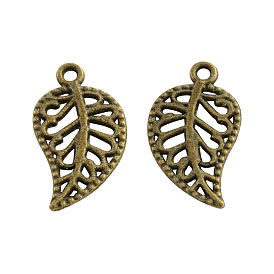 Tibetan Style Alloy Leaf Pendants, Cadmium Free & Lead Free, 17.5x9.5x1mm, Hole: 1.5mm, about 2435pcs/1000g