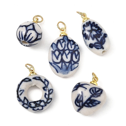Colgantes hechos a mano de la porcelana, porcelana azul y blanca, dijes con estampado floral, dorado