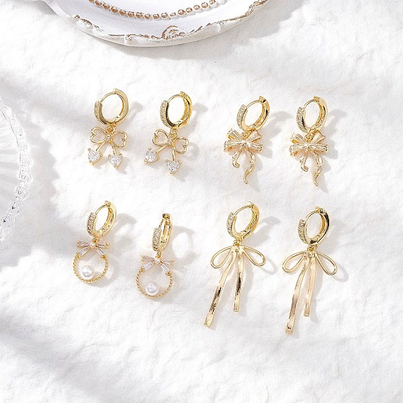 4 пары латунных серег-колец с микропаве из прозрачного кубического циркония, бантом