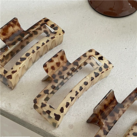 Retro Plastic Leopard Print Hair Claw for Large Volume Geometric Rectangle Clip at Nape of Neck