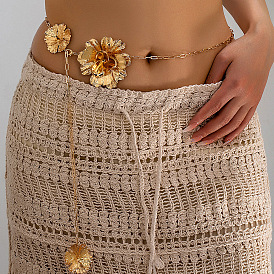 Sommerlicher Strandgürtel aus Legierung mit geknitterter Blumenanhängerkette für Damen