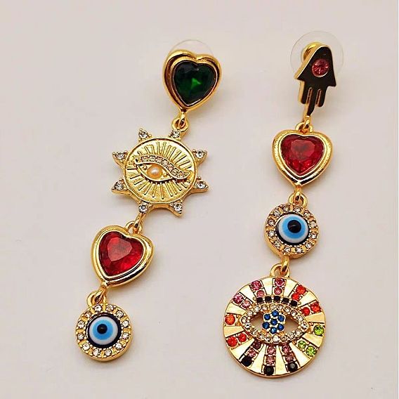 Серьги-гвоздики из сплава с эмалью от сглаза, со стразами, слева и справа